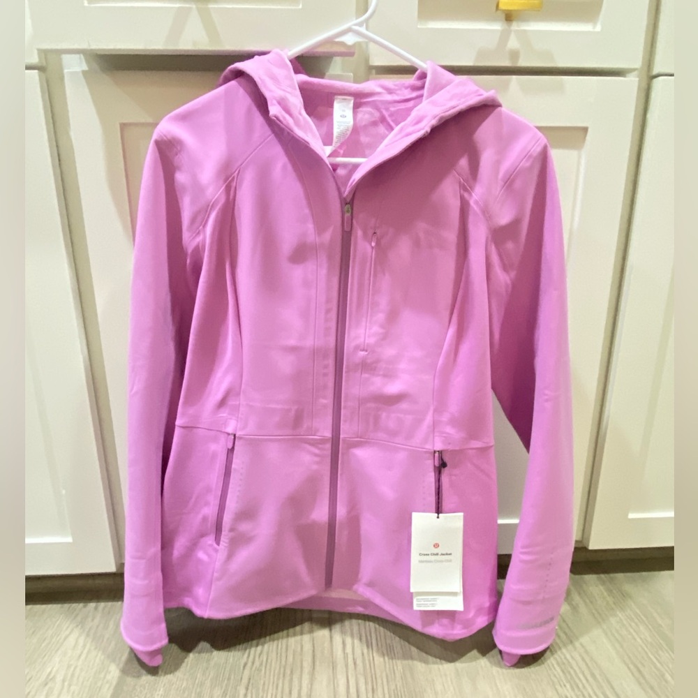 Lululemon Mantras cross chill jacket, rain jacket size 10 NWT